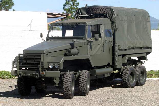 Бразильский военный грузовик