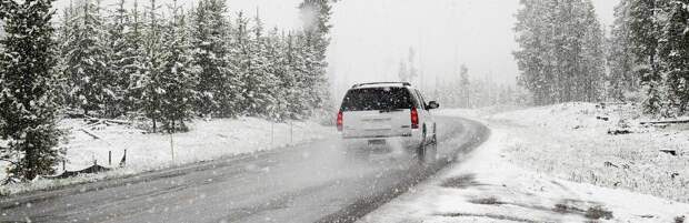 В области Жетысу ограничили движение грузового транспорта из-за непогоды