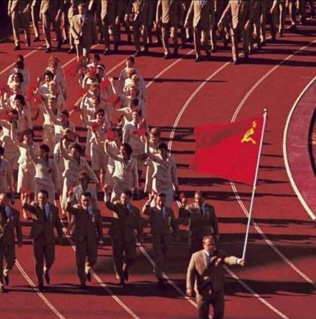 На открытии Олимпиады в Токио 1964 года