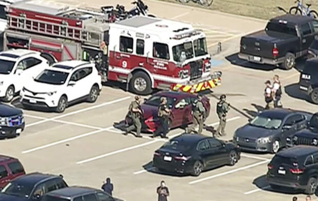 Десятки учеников пострадали в результате стрельбы в школе в Техасе