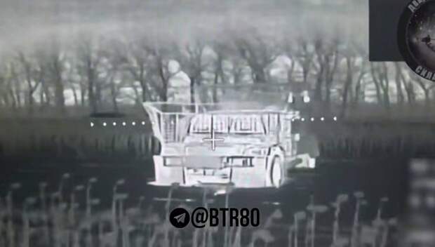 Уничтожение застрявшего британского «Хаски» в зоне СВО попало на видео