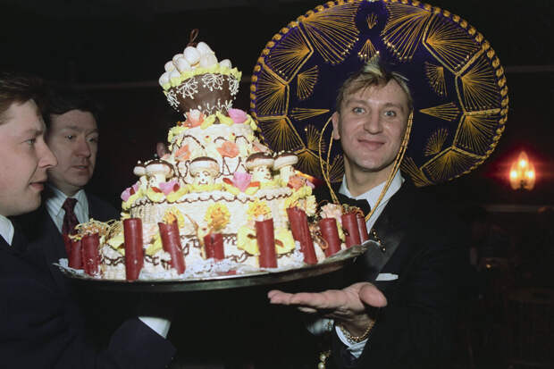 Певцу Сергею Пенкину исполнилось 65 лет