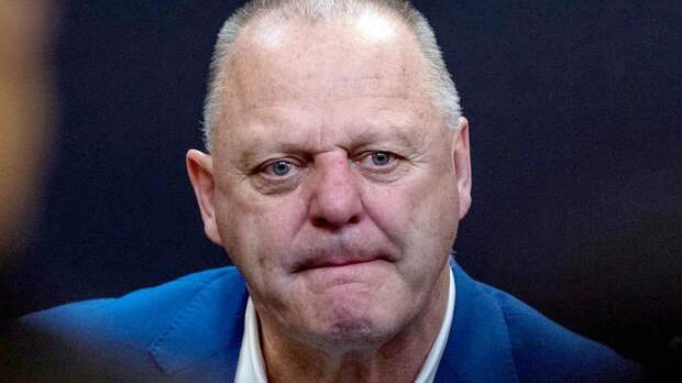 Клуб КХЛ «Шанхай Дрэгонс» объявил об уходе Галлана с поста главного тренера команды