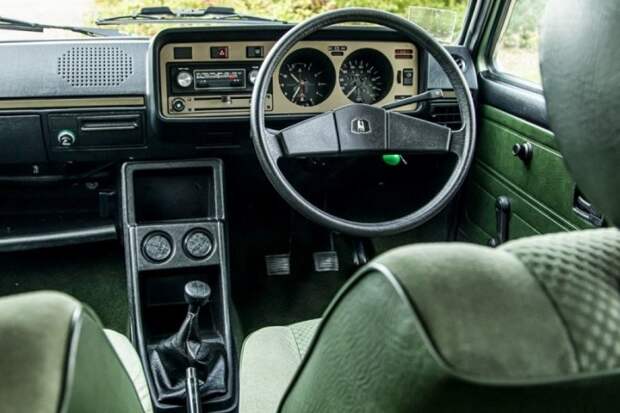 Volkswagen Golf 1980 года выпуска с минимальным пробегом выставят на торги в Великобритании