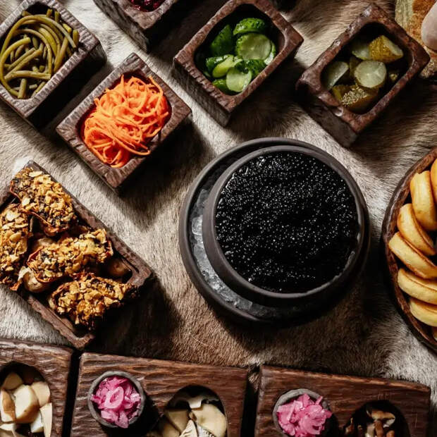 В меню столичного ресторана появился сет с килограммом икры за 95 тысяч рублей