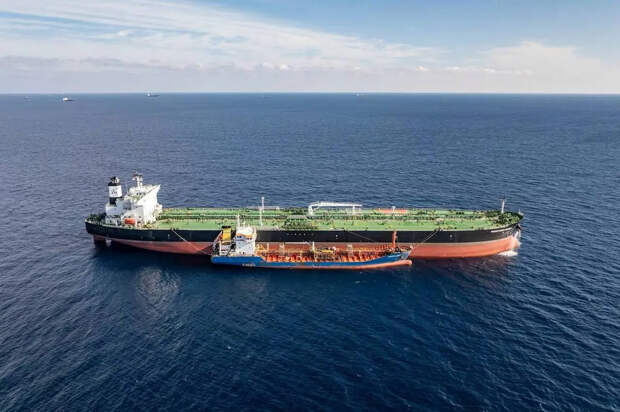 Появление на танкерах РФ вооружённой охраны делает страны НАТО более осторожными