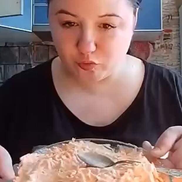 Российская любительница поесть на камеру умерла в 28 лет