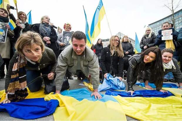 Перед сроками за мыслепреступления. В Киеве теперь взялись за русский мат