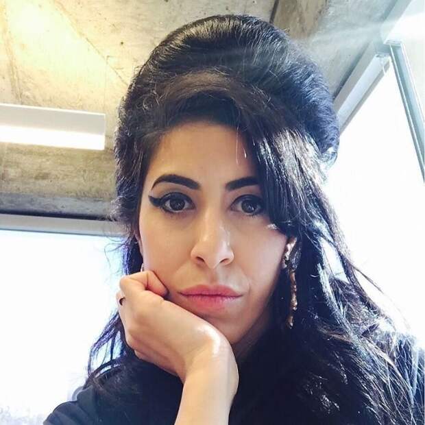 alt