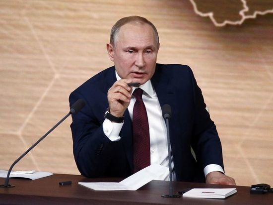 Путин раскрыл, что России раньше не давало развиваться Путин раскрыл, что России раньше не давало развиваться