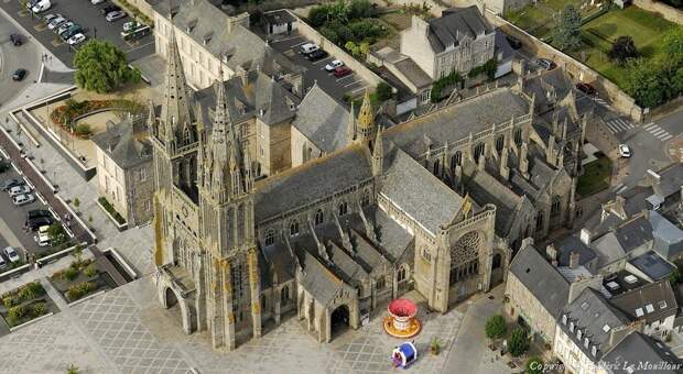 Сен-Поль-де-Леон