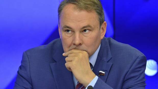Толстой взбесил НАТО вежливой просьбой: Пришлите немного майонеза
