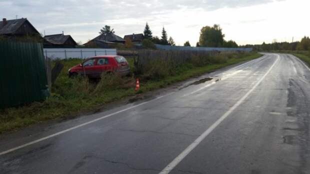 в Свердловской области пьяный водитель снёс забор