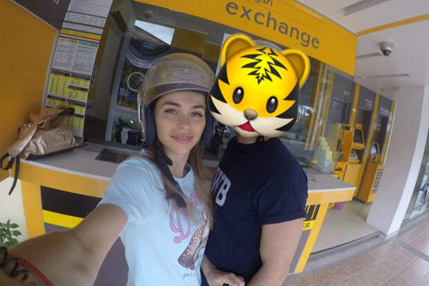 Актриса Анна Хилькевич рассказала, что улетела с мужем из России