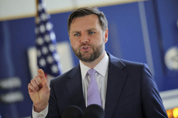 Вэнс: если Иран не откроет пролив, то переговоры кардинально изменятся