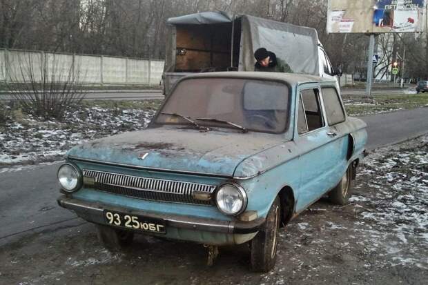 Автомобили, которые нашли во время сноса московских гаражей
