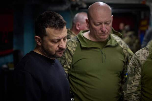 Почему Зеленский и Порошенко внезапно исчезли из базы розыска МВД: Три версии криминалиста, включая фантастическую