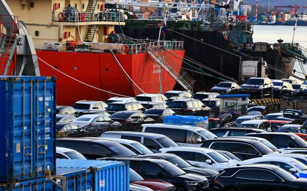 В Россию завезли рекордный объем машин из одной страны