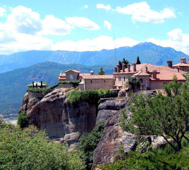 Agios Stefanos - монастырь святого Стефана. | Фото: Светлана Манукян.