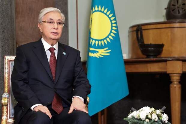 Президент Казахстана предложил учредить награду имени Трампа