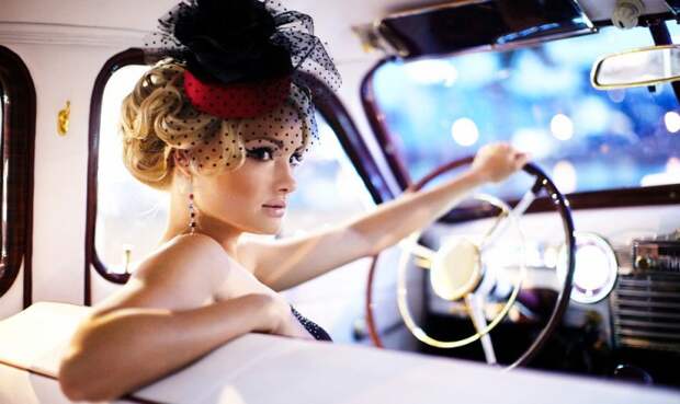 woman-driving