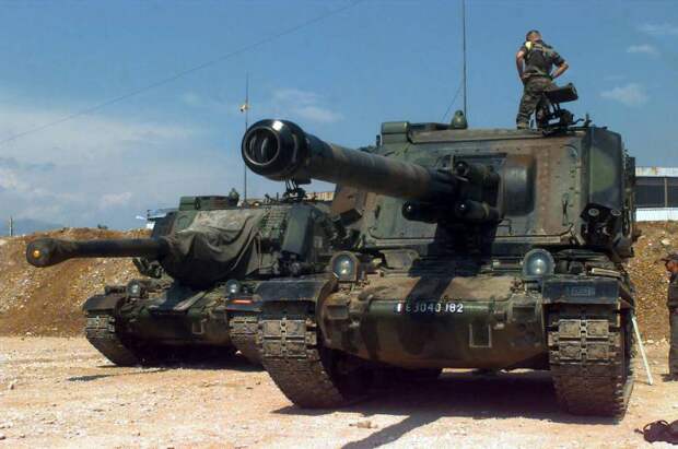 Самоходная артиллерийская установка AMX AuF1 (Франция)