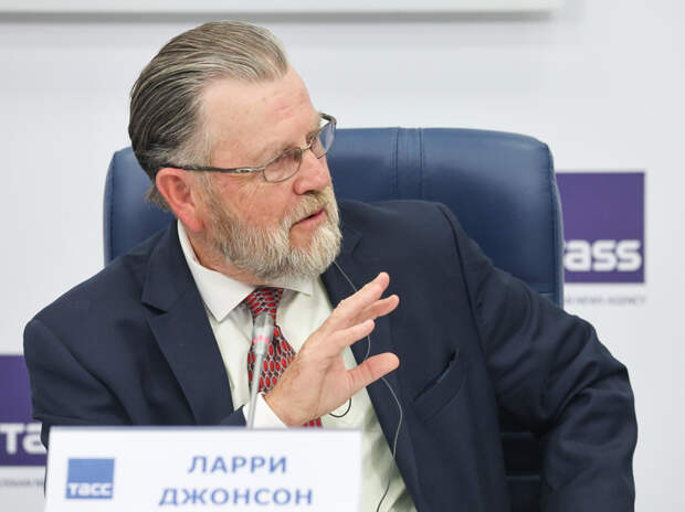 Экс-офицер ЦРУ призвал Запад признать новые регионы России