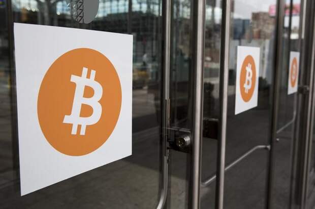 Впервые с мая курс биткойна поднялся выше $50000 