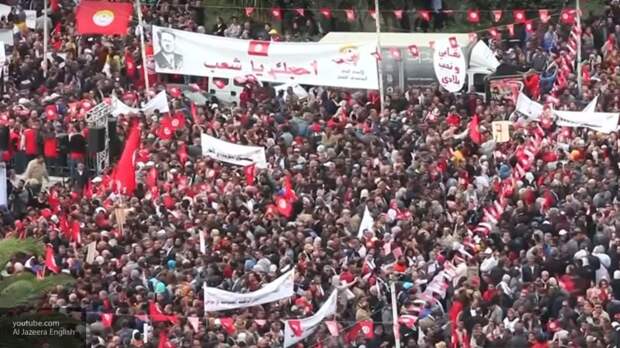 В Тунисе запланирована очередная забастовка: эксперт оценил ее результат 
