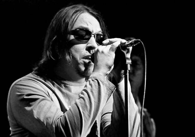 «Делятся на две части – подонки и дураки» – российский музыкант об уехавших коллегах-иноагентах 