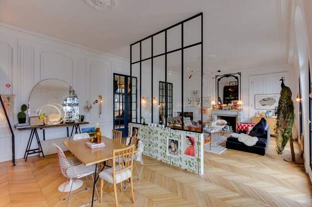Весёлый интерьер парижской квартиры