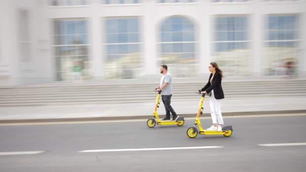 Автоюрист Воропаев: езда на мощных электросамокатах без прав запрещена