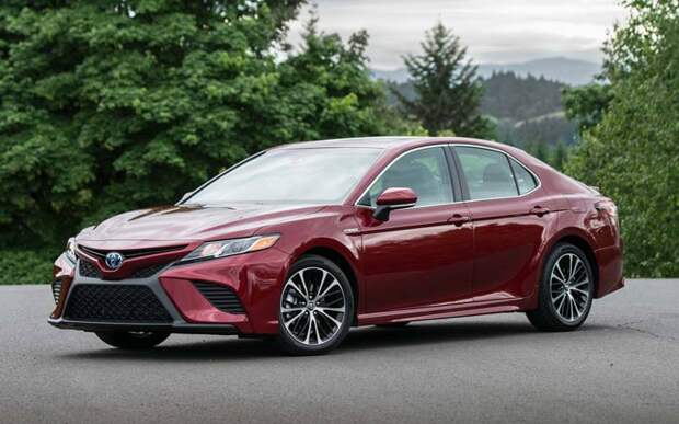 Toyota Camry 2018