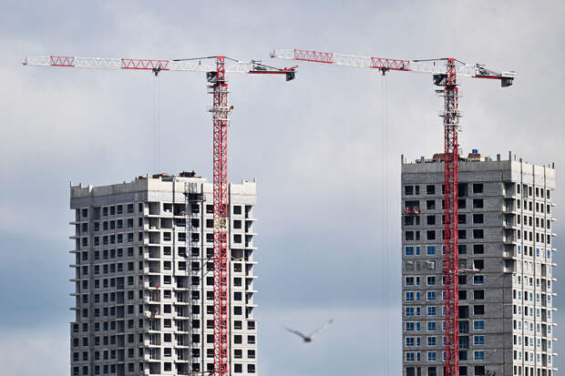 Акции "Самолета" упали почти на 7% после сообщений о запросе господдержки