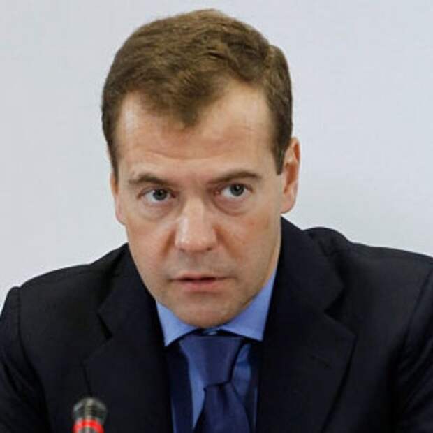 Дмитрий Медведев предложил Владимиру Путину измениться