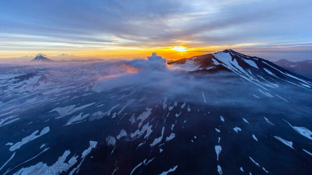 Неспокойная ситуация: на камчатском вулкане Шивелуч произошел новый выброс пепла
