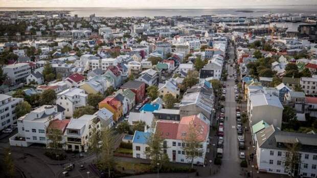 Исландский комитет по именам заседает в Рейкьявике два раза в год