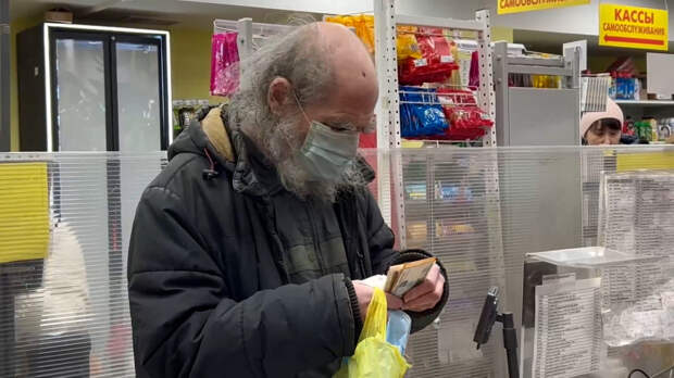 Считает каждую копейку: как живет гениальный математик Григорий Перельман