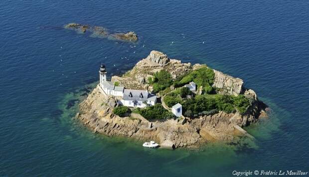 Остров Лоуэ.