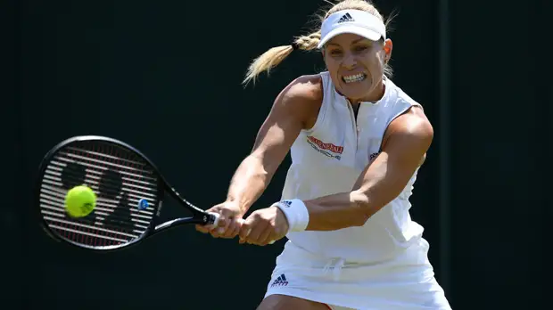 Звонарёва определится со своим будущем в теннисе в конце года