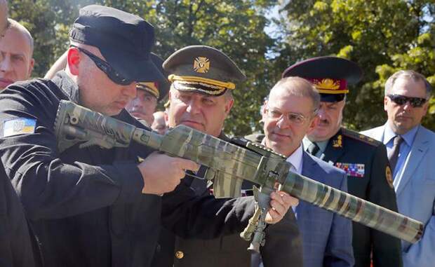 На фото: секретарь Совета нацбезопасности и обороны Украины Александр Турчинов