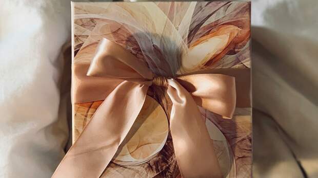 Психолог Шаповалова объяснила тренд на прагматичные подарки к 8 Марта