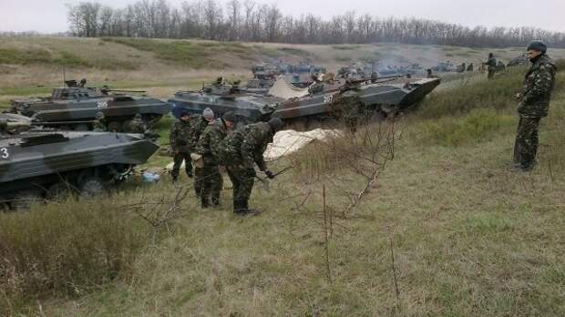 Ополченцы засекли мощную танковую группу ВСУ, готовящуюся к штурму