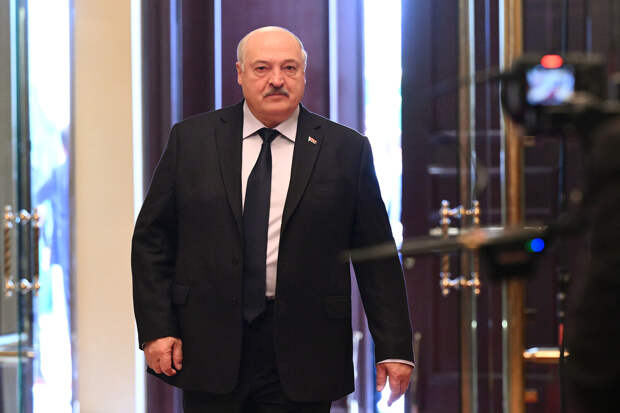 Лукашенко заявил, что не разбирается «в куреве и алкоголе»