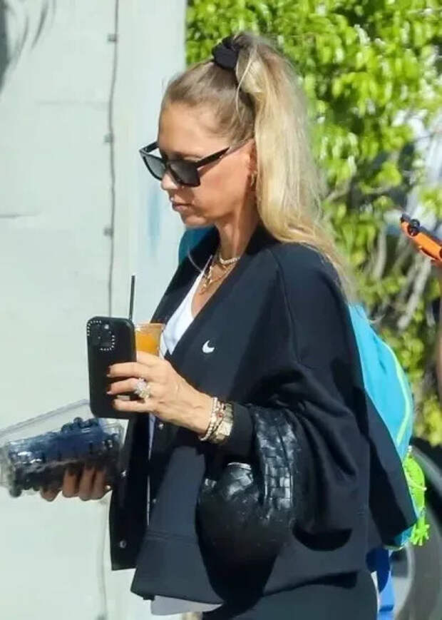 Анна Курникова