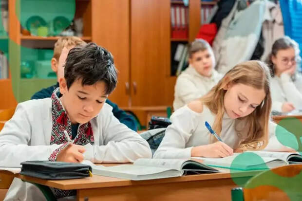 Языковый буллинг во Львове: дети переселенцев боятся ходить в школу