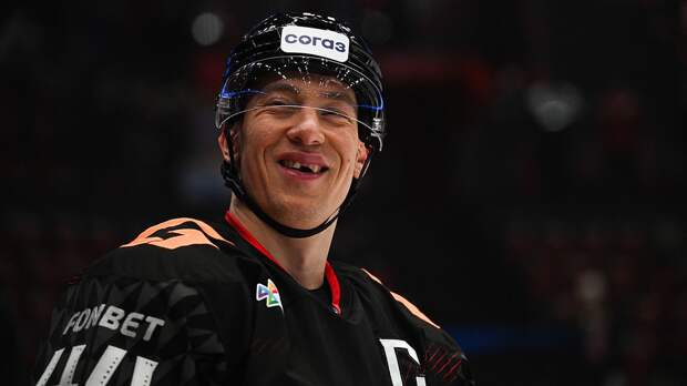 Шарипзянов похвалил молодого одноклубника: «У него безграничное количество сил»