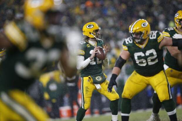 aaron-rodgers-mocks-davante-adams-hall-of-famer-comment