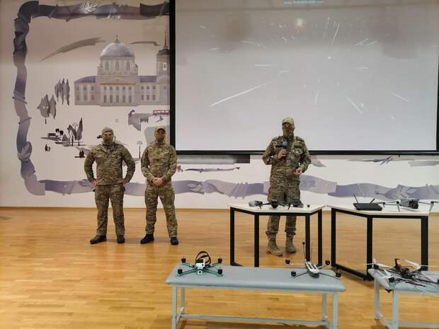 Курским школьникам рассказали о возможностях дронов