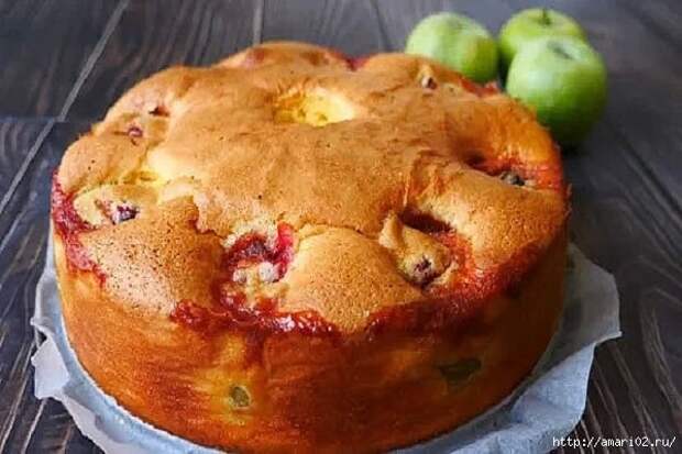 ПЫШНЫЙ И СОЧНЫЙ ПИРОГ ВКУСНЕЕ ШАРЛОТКИ